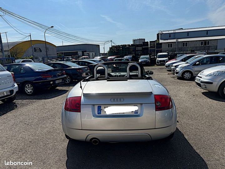 Audi TT Roadster 1.8 T 180CH TIPTRONIC Gris - 6