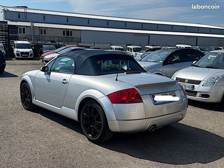 Audi TT Roadster 1.8 T 180CH TIPTRONIC Gris - 10