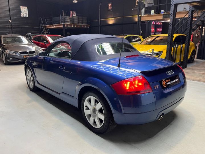 Audi TT Roadster 1.8T Design Edition Bleu - 22