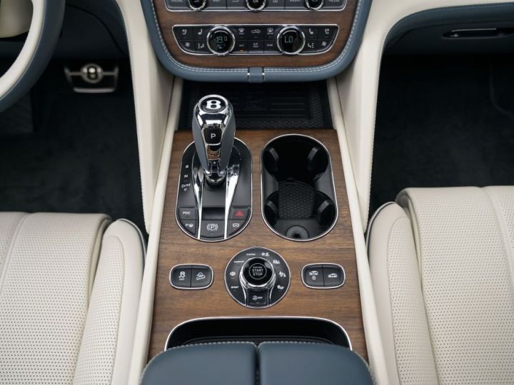 Bentley Bentayga 4.0 V8 550 EWB AZURE  BLEU DARK SAPPHIRE  Occasion - 19