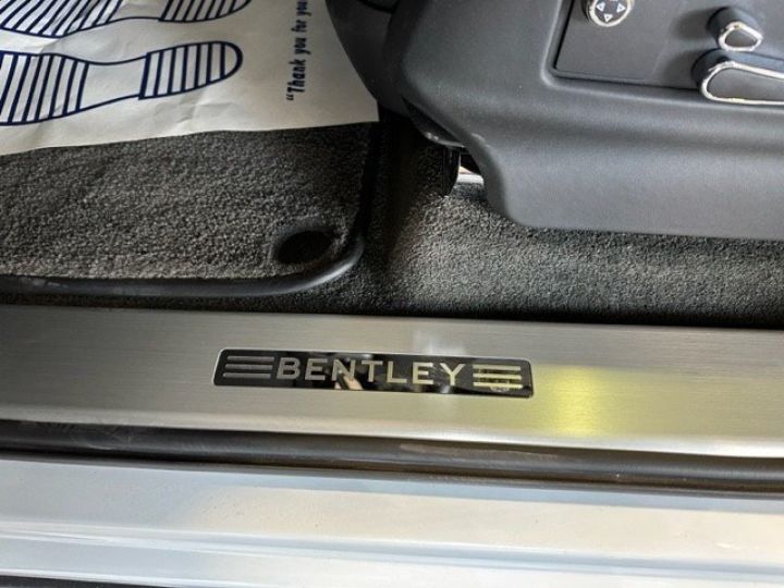 Bentley Bentayga 4.0 V8 550CH Blanc - 8