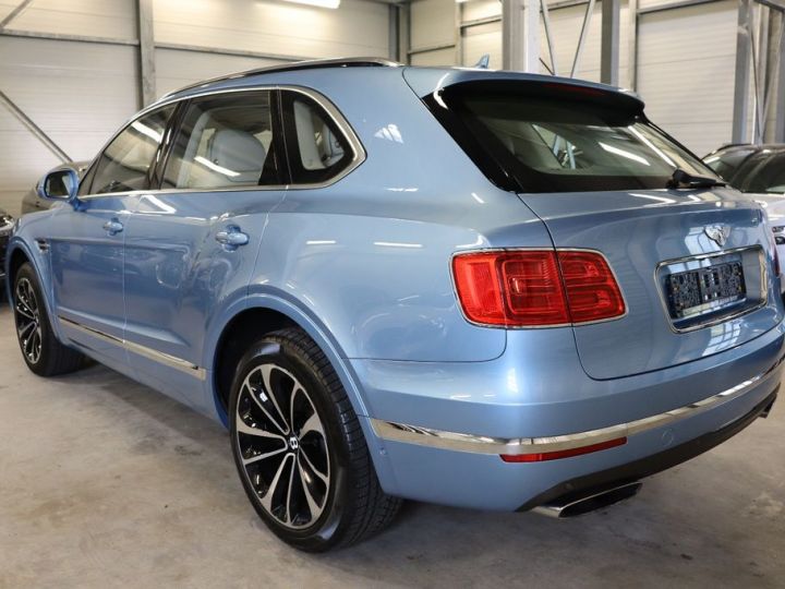 Bentley Bentayga 6.0 W12 608 ch 4WD First Edition ACC TOP 360° 1èreM Sièges AV,AR chauffants électriques , AV massants , Chauffants , Garantie 12 mois Bleu - 19