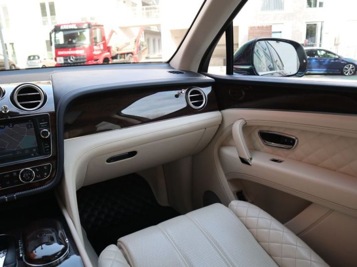 Bentley Bentayga Bentayga W12 608 *Four-Seat*Touring*City 1èreM* TVA Récup. Garantie 12 mois Bleu - 16