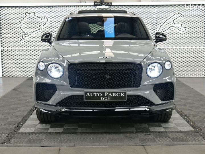 Bentley Bentayga New s hybrid 1ere main francais tva recuperable gps toit ouvrant panoramique virtual cockpit homelink ja 22 carbone ext dvd arriere surpique rouge ang Gris - 2