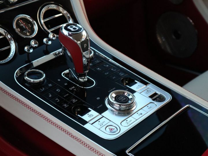Bentley Continental GT V8 Mulliner  - 12