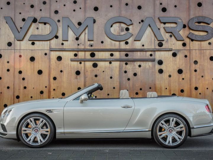 Bentley Continental GTC 4.0 V8 S 528 Ch 4WD*ACC *JA20* 1èreM* MULLINER*MASSAGE* Sièges Chauffants Massants Ventilés * Garantie 12 Mois Prémium Blanche - 11