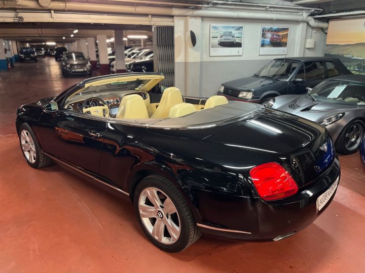 Bentley Continental GTC II 6.0 W12 575 Noir - 11