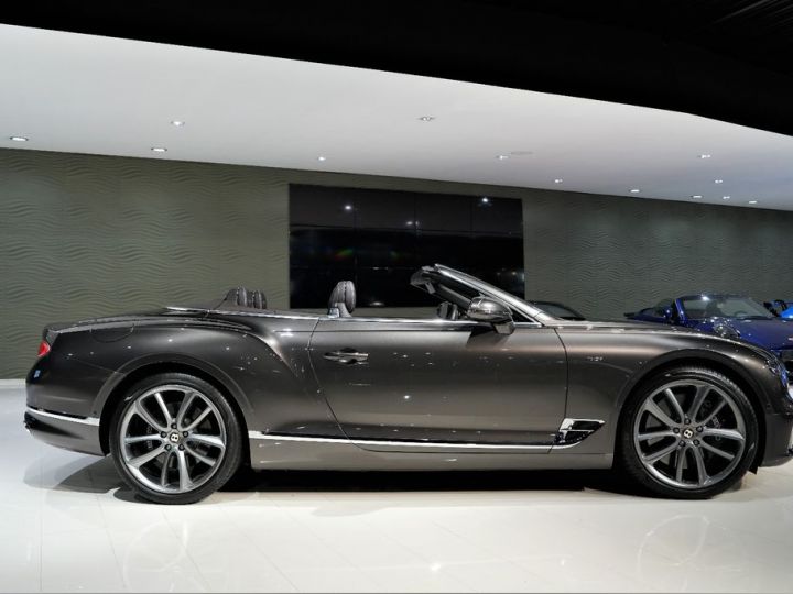 Bentley Continental GTC V8 4.0 S 549 MULLINER B&O Caméra Entretien Bentley Gris Métallisé Sièges Massants Et Ventilés Garantie 12 Mois Prémium Grise - 19