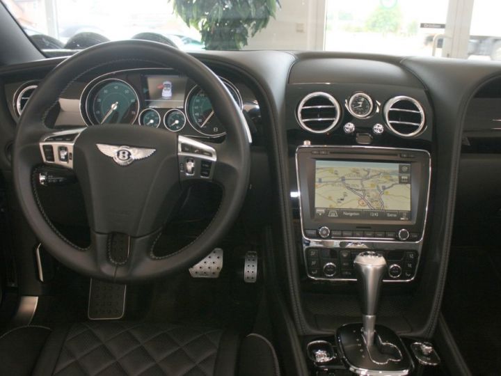 Bentley Continental GTC W12 6.0 635 GTC Speed /ACC/Massage / Sièges chauffants / Massants / Ventilation du siège / Garantie 12 mois Prémium Noire - 17