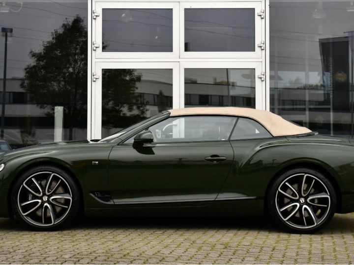 Bentley Continental GTC W12 First Edition 635ch Affichage tête haute Vision nocturne Garantie Vert foncé - 8