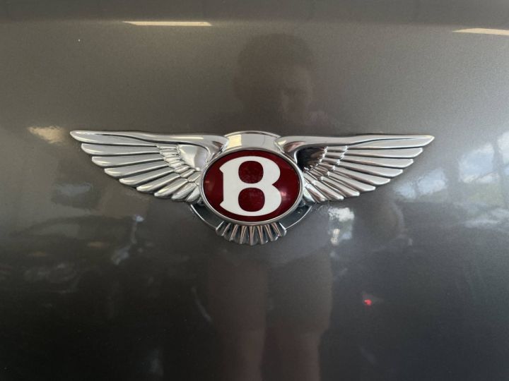 Bentley Continental V8 4.0 GRIS - 11