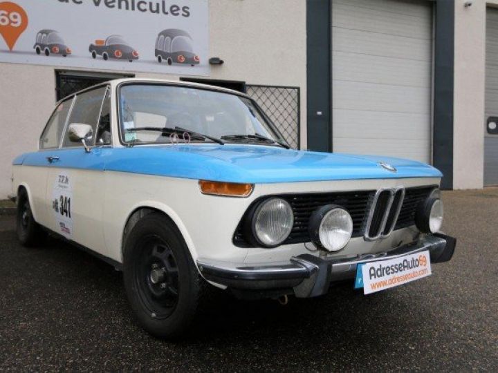 BMW 2002 COURSIFIE     Essence BLANC / BLEU - 1