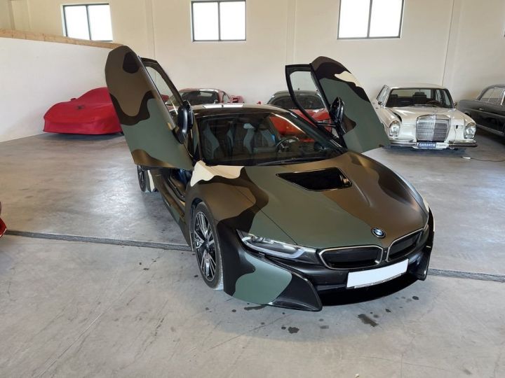 BMW i8 coupé BLANC - 2