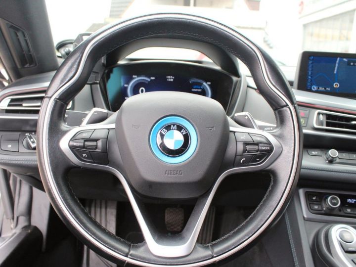 BMW i8 Coupé Pure Impulse caméra 360° affichage tête haute Harman Kardon Garantie 12 mois ARGENT IONIQUE - 18