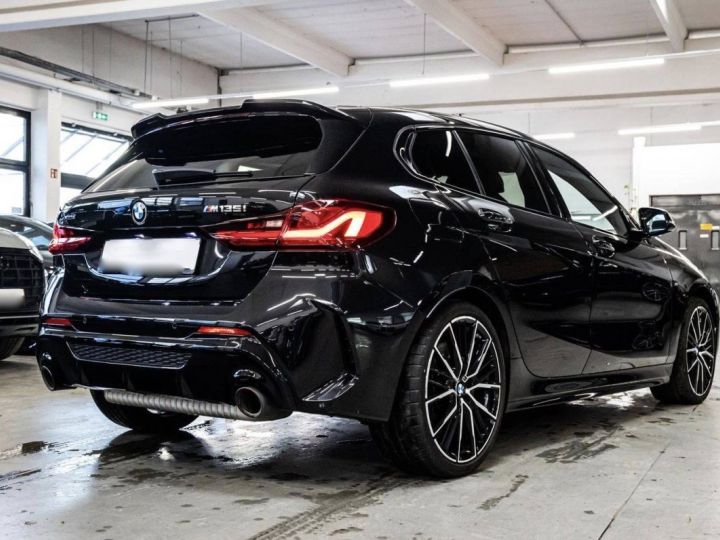 BMW M1 M135i xdrive ALL-BLACK/LED/M-SEATS/LIVE/H&K Noir - 6