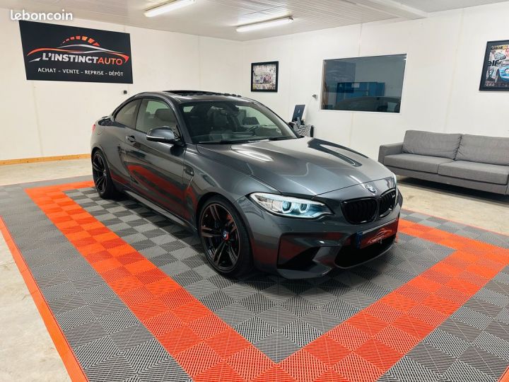 BMW M2 3.0 370 Ch DKG BVA + FRANÇAISE + Système Audio Harman Kardon + Toit Ouvrant + Sièges électriques + Entretien Full BMW Gris - 1