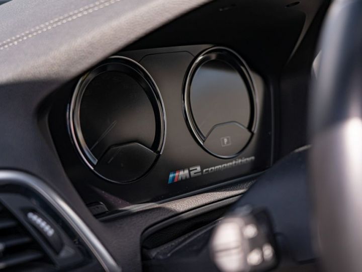 BMW M2 Compétition 411ch Sièges sport Harman kardon Caméra Drivelogic Echappement sport REMUS GARANTIE 12 MOIS NOIR - 8