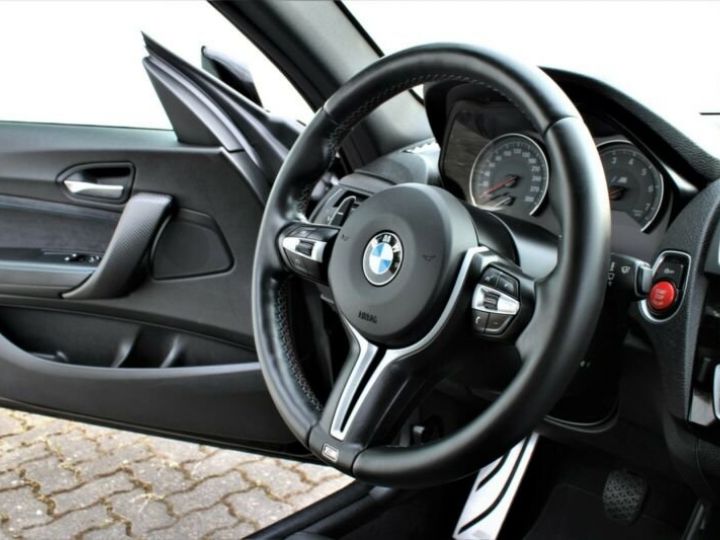 BMW M2 COUPE / * CARBONE * / * NAVI.-PROF.* / * HIFI * / BI.-XENON / GARANTIE 12 MOIS noir métallisé - 10
