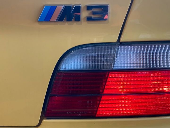 BMW M3 (E36) 3L Modèle Jaune - 6
