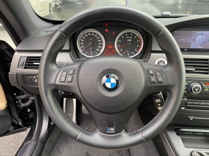 BMW M3 (E92M) 420CH Noir - 24