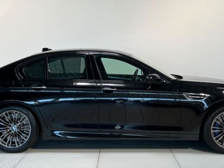 BMW M5 F10 560ch/ 1ère main/ Garantie 12 mois/  réseau BMW/ Caméra 360°/ Toit ouvrant Noir - 7