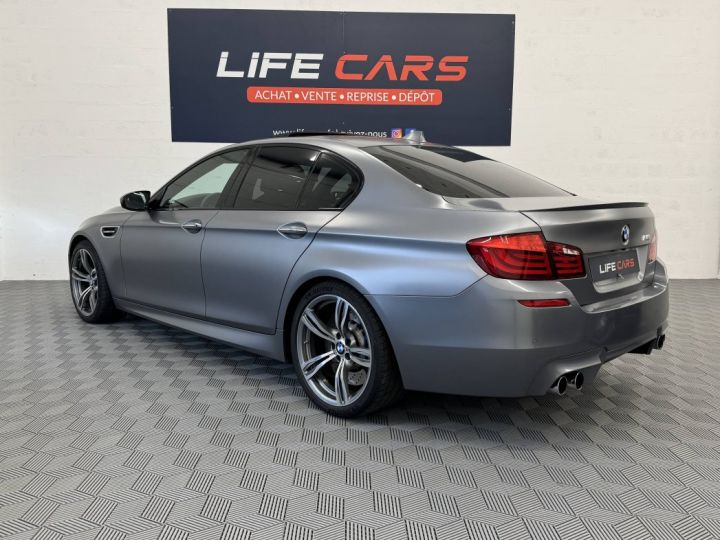 BMW M5 F10 560ch Frozen Grey 2014 2ème main entretien complet française kilométrage garantie GRIS - 7