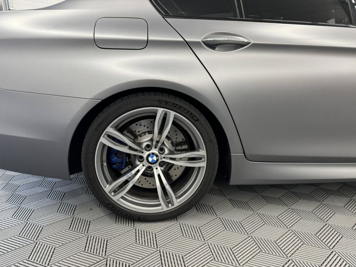 BMW M5 F10 560ch Frozen Grey 2014 2ème main entretien complet française kilométrage garantie GRIS - 20