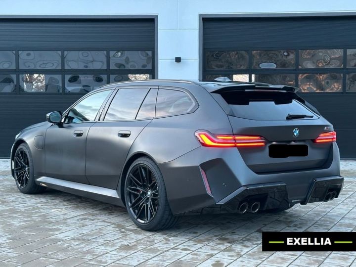 BMW M5 TOURING G90 V8 Bi-Turbo 4.4L Hybride 727cv GRIS FROZEN  Occasion - 11