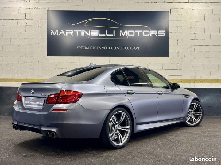 BMW M5 V (F10M) 560ch DKG7 Gris - 4