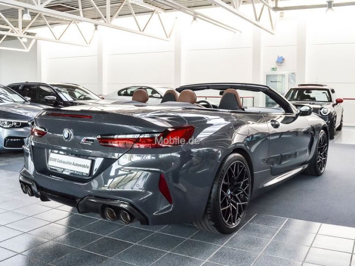 BMW M8 Competition F91 xDrive Cabrio 625 Laserlicht M Carbon HKardon 360° 1èreM Affichage tête haute Garantie 12 mois Prémium Grise - 2