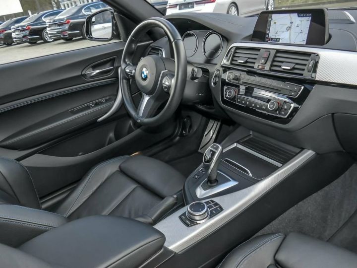 BMW Série 1 120 I M SPORT Noir - 9