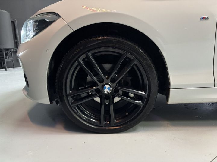 BMW Série 1 (2) 118d BVA8 M Sport Shadow Blanc - 31