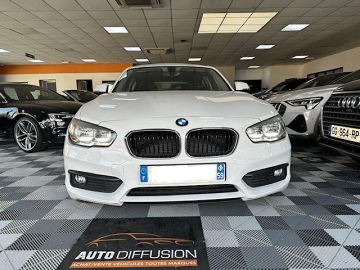 BMW Série 1 F21 LCI2 Sport Blanc - 1