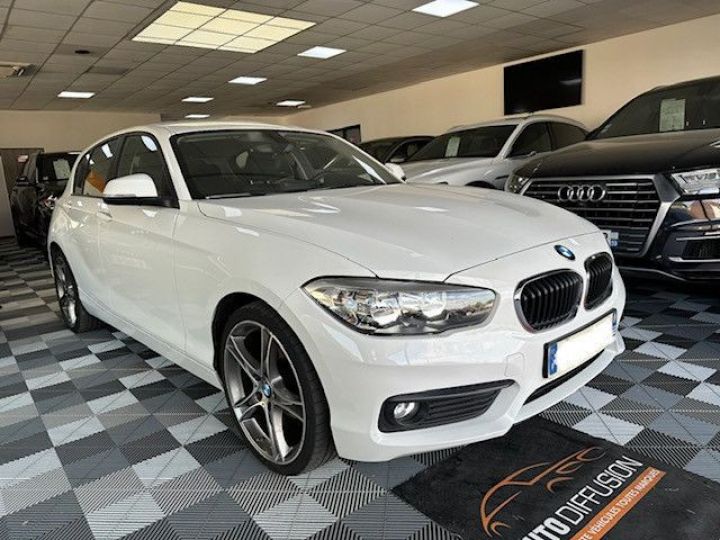 BMW Série 1 F21 LCI2 Sport Blanc - 2