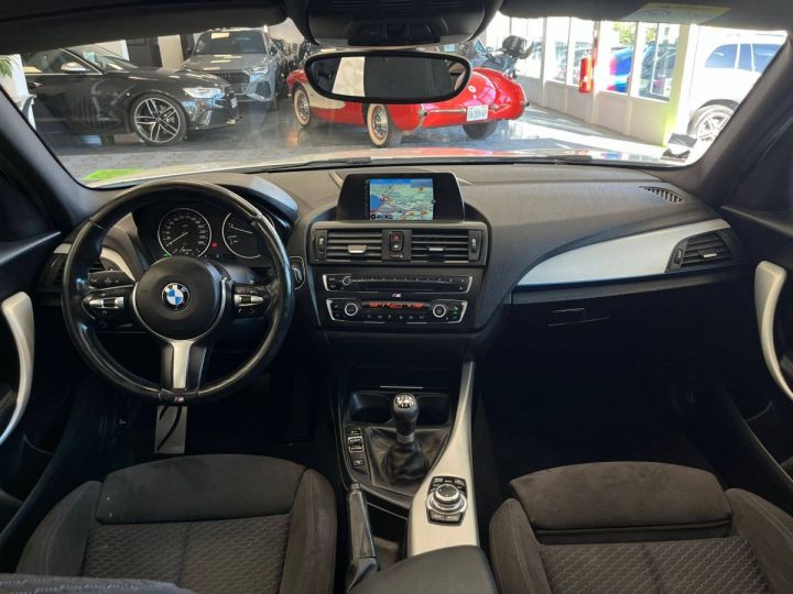 BMW Série 1 II (F21/20) 125d 218ch M Sport 5p BLANC - 27