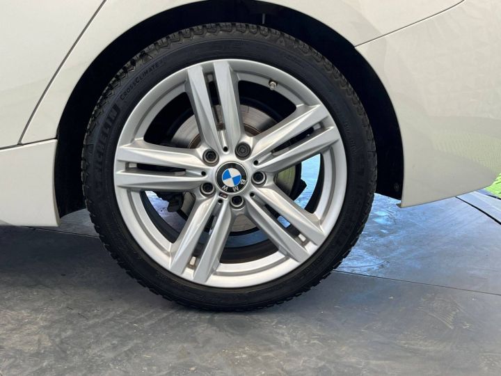 BMW Série 1 II (F21/20) 125d 218ch M Sport 5p BLANC - 38