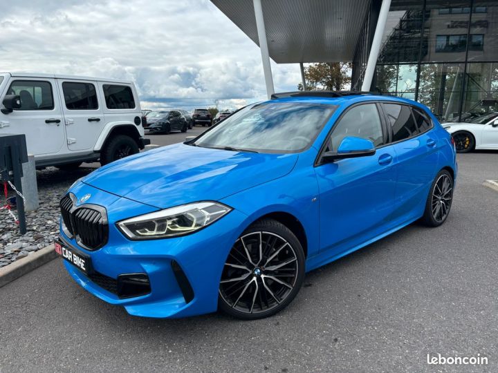 BMW Série 1 xDrive 190 ch Pack M Toit Ouvrant Harman Kardon Carplay Affichage Tête Haute Cockpit Keyless Black 19P GARANTIE 6 ANS 479-mois Occasion