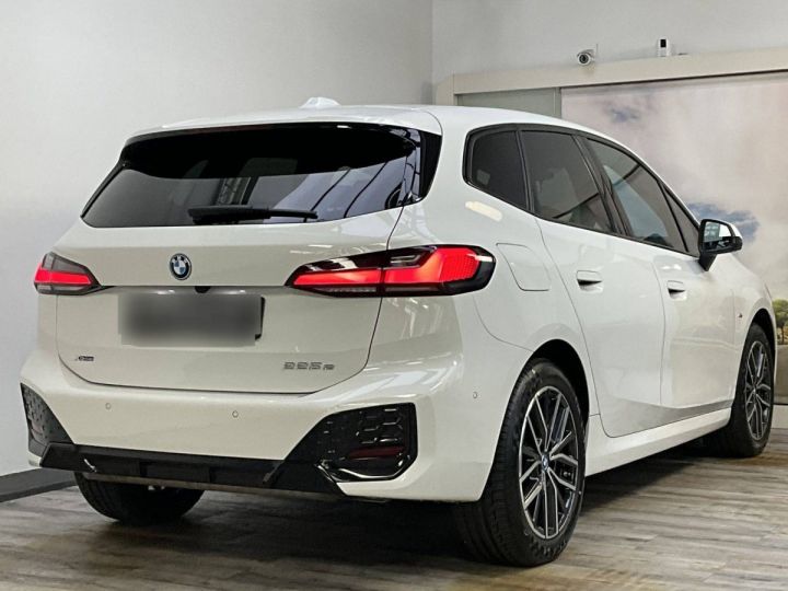 BMW Série 2 Active Tourer 225 xDrive M Sport BLANC - 2