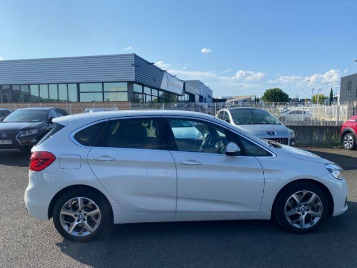 BMW Série 2 Active Tourer SERIE ACTIVETOURER (F45) 225IA 231CH LUXURY Blanc - 3