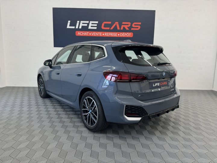 BMW Série 2 Active Tourer (U06) 225e 245ch xDrive M Sport DKG7 2023 1ère main GRIS FONCE - 8