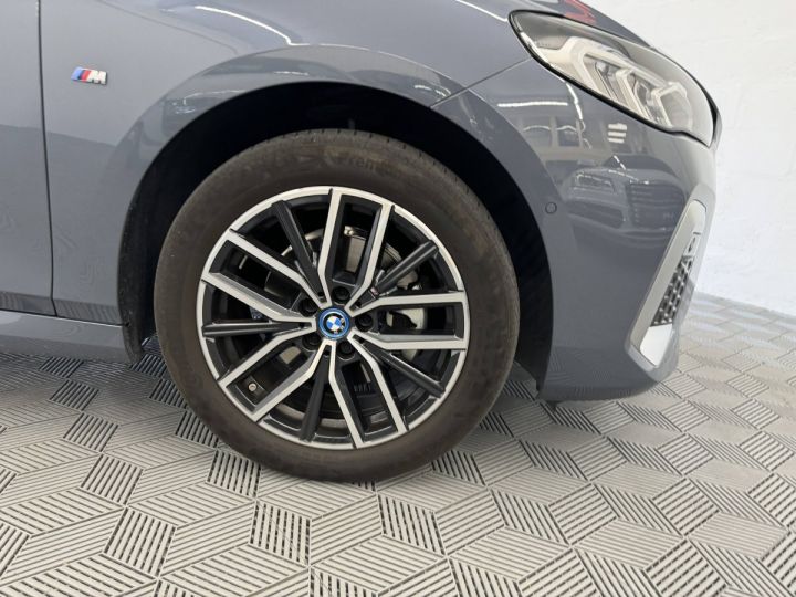 BMW Série 2 Active Tourer (U06) 225e 245ch xDrive M Sport DKG7 2023 1ère main GRIS FONCE - 19