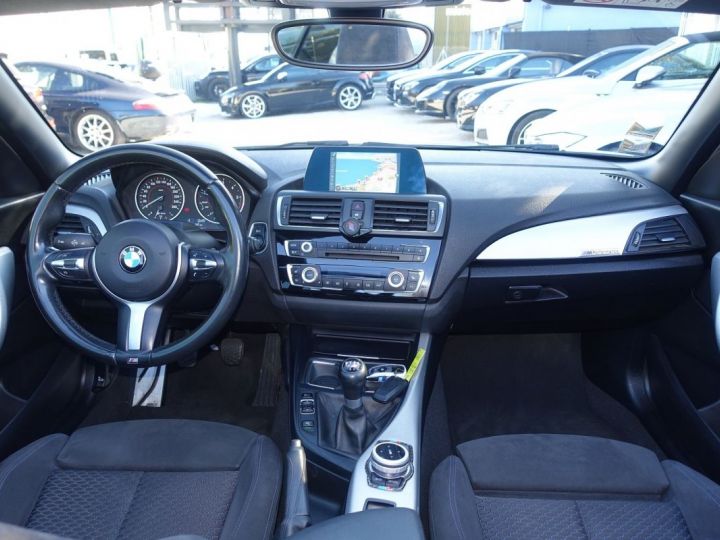 BMW Série 2 (F23) 220D 190CH M SPORT Blanc - 11