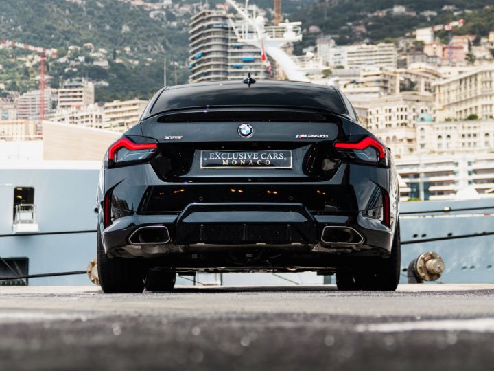 BMW Série 2 M 240 I XDRIVE TYPE G42 COUPÉ PACK M 374 CV - MONACO Saphirschwarz Metal - 32