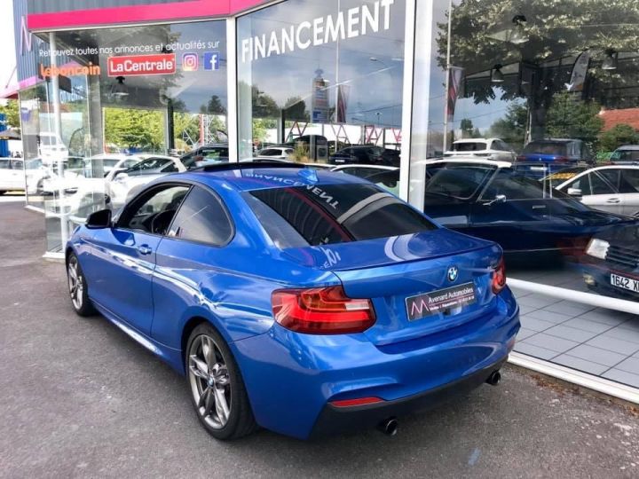 BMW Série 2 M235 I 326CH Bleu - 4