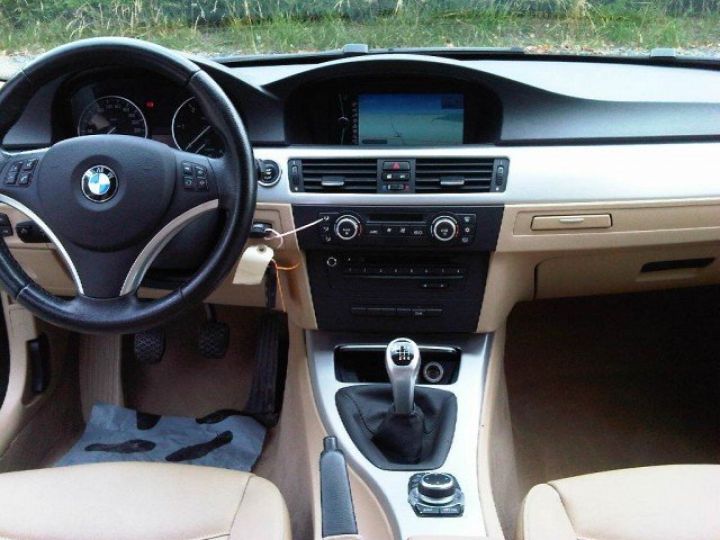 BMW Série 3 318 D 143CV TOURING LUXE GPS     Diesel BLEU MONACO - 6