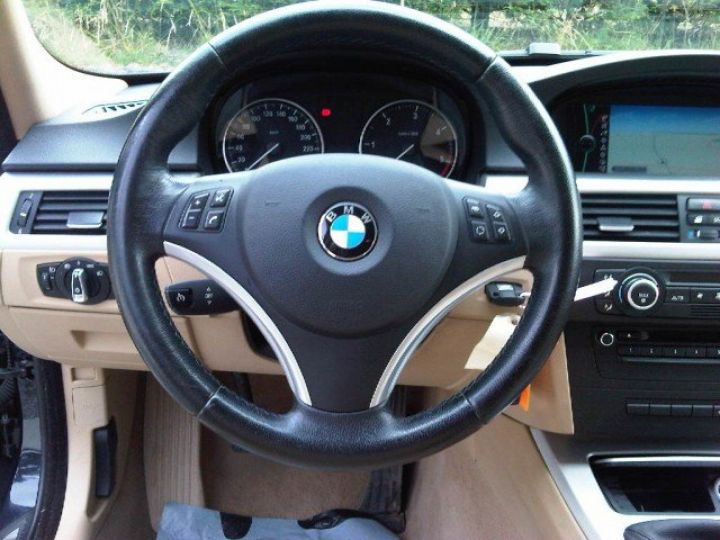 BMW Série 3 318 D 143CV TOURING LUXE GPS     Diesel BLEU MONACO - 8