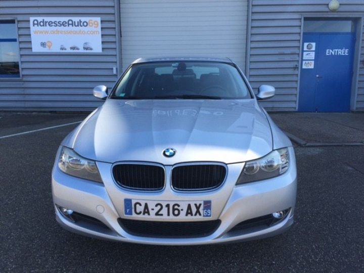 BMW Série 3 318 D EDITION EXECUTIVE BV6     Diesel GRIS METAL - 18