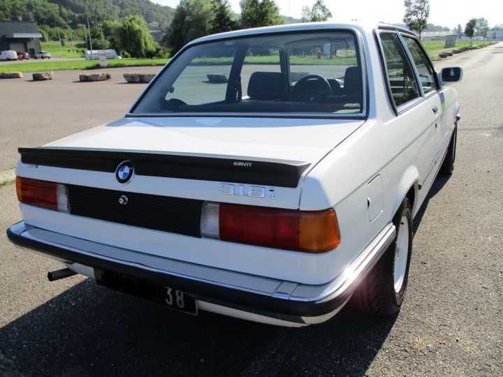 BMW Série 3 318 I Blanche - 3