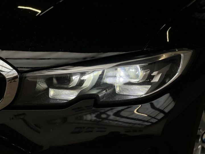 BMW Série 3 318D 150CH SPORT MILD HYBRIDES Noir Métallisé - 18