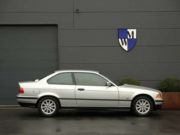 BMW Série 3 320 320i Low Mileage Original condition Argent - 4
